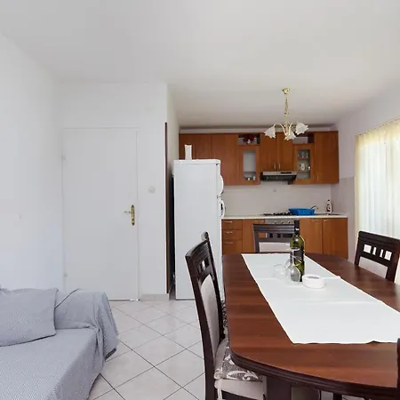 And Sime M Apartment *