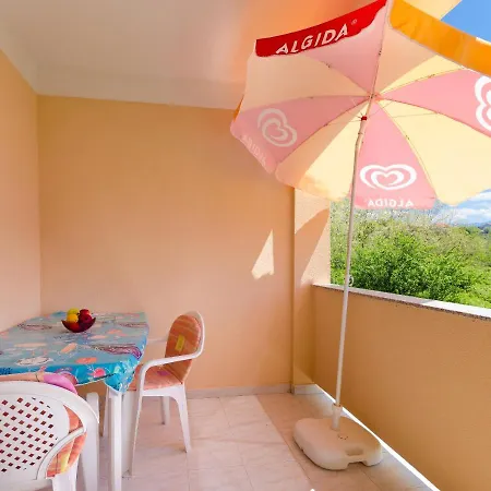 And Sime M Apartment