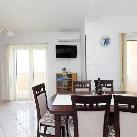 And Sime M Apartamento Lopar