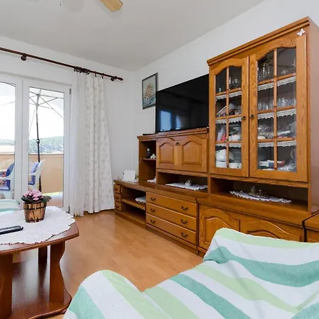 And Sime M Apartment Lopar